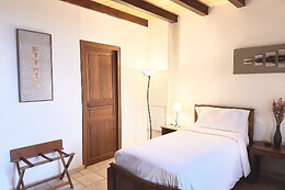Hotel The Originals Le Relais de Saint-Preuil
