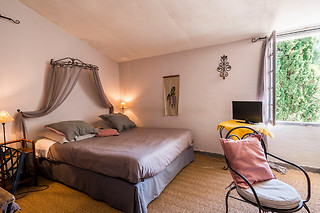 Séjour pour deux au Mas les Micocouliers à Saint-Christol-lès-Alès (30)