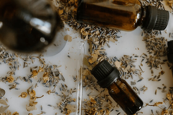Atelier fabrication d'huiles aromatisées à Paris 20ème