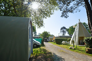 Séjour en famille en roulotte au Camping de l'Étang du Pays Blanc à Guérande (44)