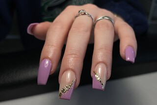 Une pose de vernis semi-permanent chez Vinyongles à Strasbourg (67)