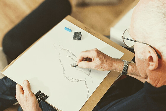 Atelier apéro-dessin modèle vivant à Paris 14ème