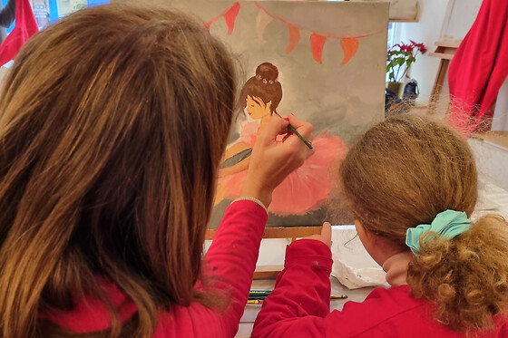 Atelier parent/enfant peinture sur toile à Lyon 4ème