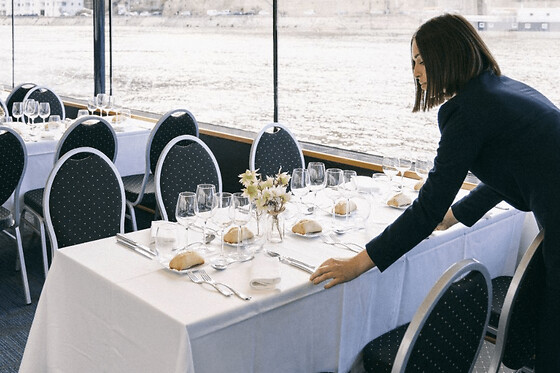 Déjeuner & croisière sur la péniche 