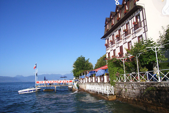 Un repas en duo à l'Hôtel Les Cygnes à Évian-les-Bains (74)