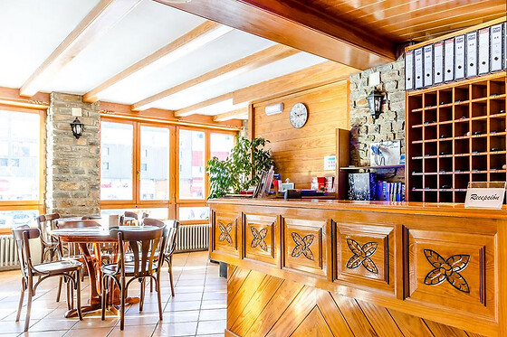 CAL RUIZ - photo 3