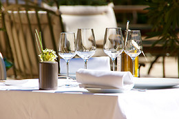 LE VALLON DE VALRUGUES HOTEL SPA & VILLAS.