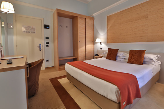Hotel Parma e congressi - photo 0