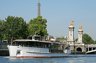 Croisière guidée sur la Seine par Les Vedettes de Paris - Adulte - Sans option