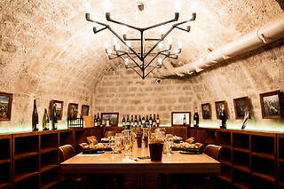 Atelier dégustation fromages & vins aux Caves du Louvre à Paris