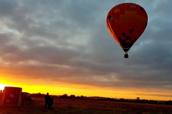 Un vol en montgolfière et un apéritif pour deux - Ptiote vadrouille - Lapalisse (71)