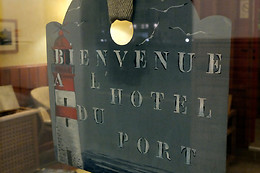 hotel du port