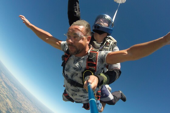 Saut en parachute - Auvergne chute libre - Charmeil (03)