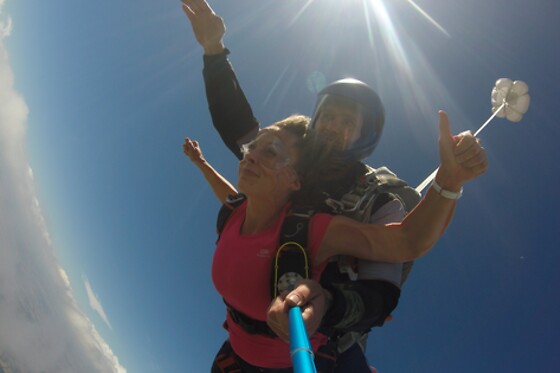 Saut en parachute - Auvergne chute libre - Charmeil (03)