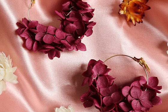 Atelier création de boucles d'oreilles florales à Paris 1er