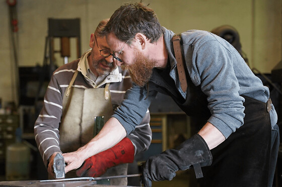 Atelier création d'un couteau brut de forge à Perruel (27)