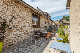 Les Escures