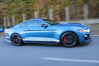 Découverte Ford Mustang Shelby GT500 (6 tours) sur le Circuit des Ecuyers (02)