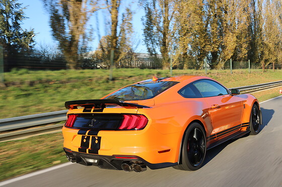 Découverte Ford Mustang Shelby GT500 (6 tours) sur le Circuit des Ecuyers (02)