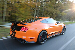 Découverte Ford Mustang Shelby GT500 (6 tours) sur le Circuit des Ecuyers (02)
