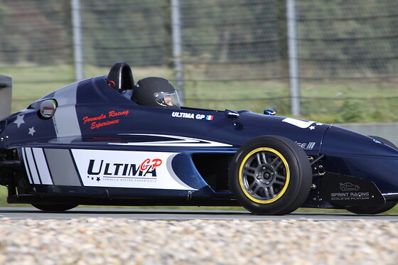 Stage de pilotage en monoplace Renault - Ultima GP - Circuit de Trappes (78)