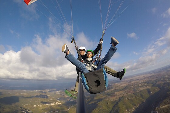 Baptême de voltige acrobatique en parapente - Tête à l'envAIR - Millau (12)
