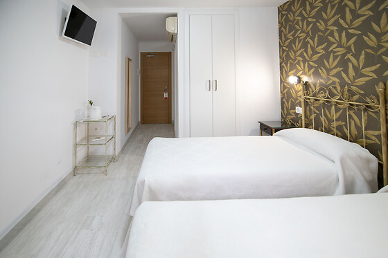 HOTEL MANZANITO - photo 14