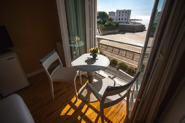 Hotel The Originals Royan Miramar