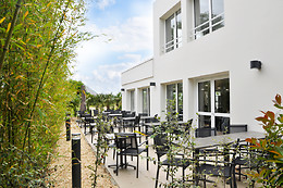 Golden Tulip La Baule Suites