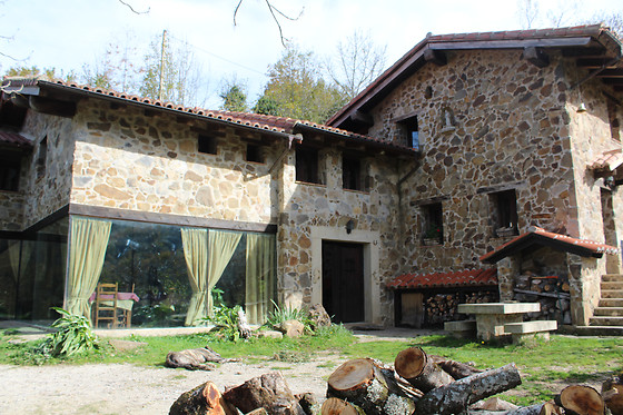 CASERIA LA INFIESTA - photo 1
