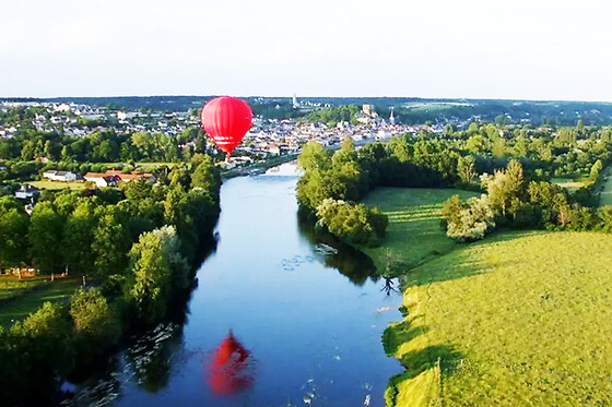Vol privé en Montgolfière au-dessus du Château de Saumur (49) - Vol VIP - 3 personnes - Semaine