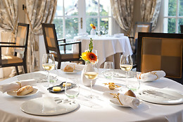 Relais & Châteaux La Cote Saint Jacques & Spa