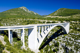 Saut à l'élastique Pont de l'Artuby aux Gorges du Verdon (83)