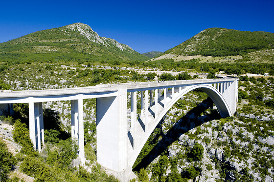 Saut à l'élastique Pont de l'Artuby aux Gorges du Verdon (83)