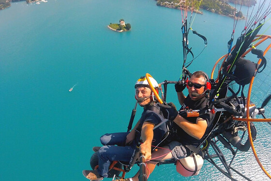 Baptême de l'air en parapente à moteur à Crots (05) - Vol Découverte - 15 mn