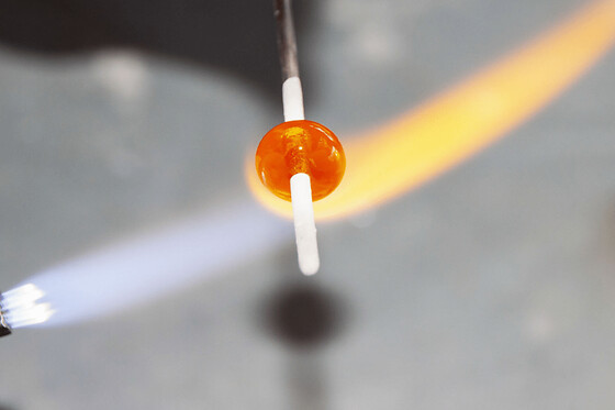 Atelier création de bijou en verre filé à Daux (31)