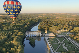 Vol en Montgolfière "La Vallée des Rois" à Ange - Vol adulte avec dégustation - Semaine