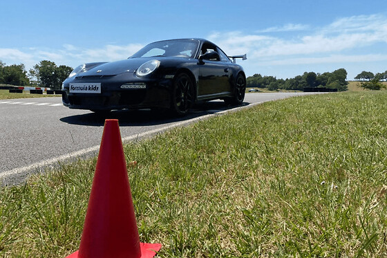 Stage Pilotage Enfant en Porsche 992 GT3 à Dreux (28) - Porsche 992 GT3 - 2 Tours
