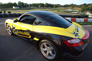 Stage Pilotage Enfant en Porsche Cayman à Toulouse (31) - Porsche Cayman - 4 Tours