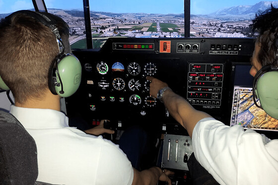 Simulateur de vol Cessna 172 à Aix-en-Provence (13)