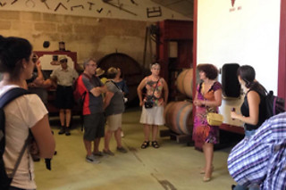 Atelier d’œnologie en groupe au Château Vieux Mougnac à Lussac (33)