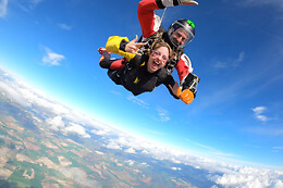 I JUMP SKYDIVE PURA VIDA