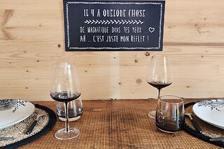 Séjour gourmand pour deux en roulotte au Cocon d'amour à Saint-Jean-d'Elle (50)