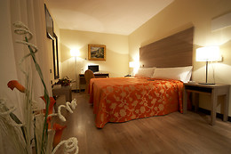 HOTEL LOS BRASEROS CENTRO
