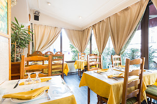 Un repas pour 2 aux Cèdres du Liban à Paris (75015)