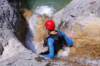 Une séance de "Canyon audace" pour groupe - Aquacanyon - Céret (66)