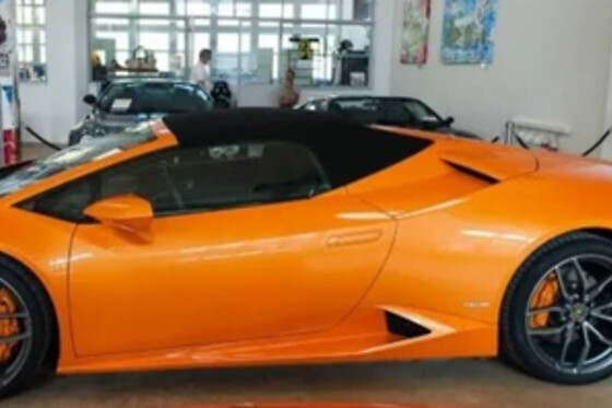 Lamborghini Vermietung Luzern - photo 4