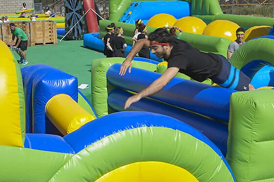ACTION LIVE - photo 4