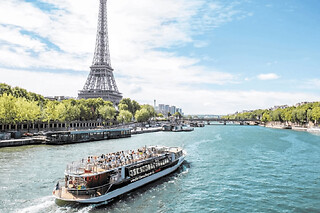 Croisière Avec Champagne Sur La Seine Par Les Vedettes De Paris