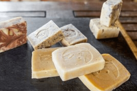 Atelier fabrication de savon artisanal au lait de brebis (09)